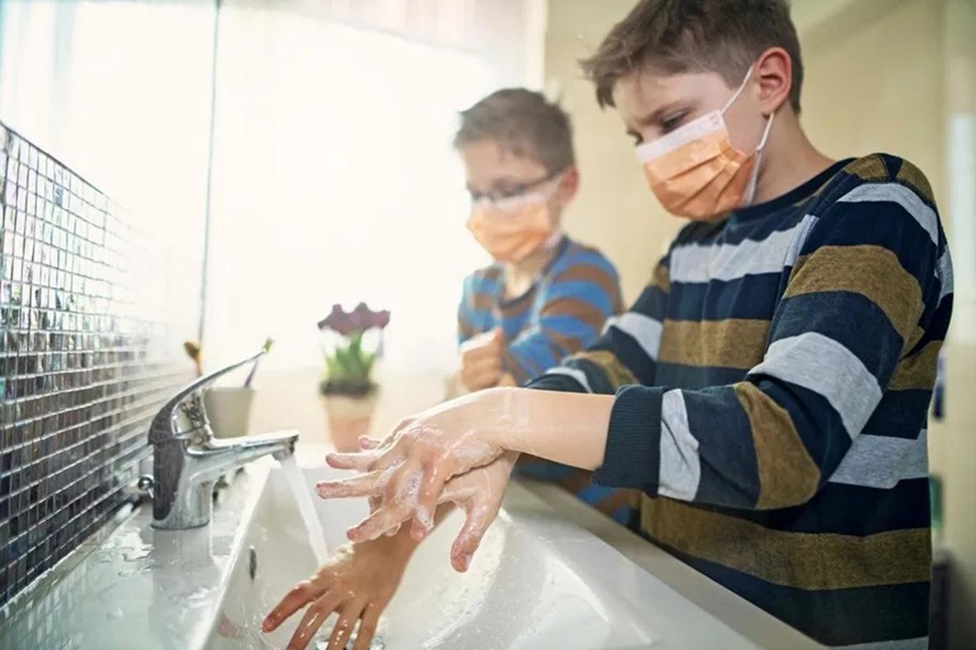 2 in 5 schools around the world lacks basic handwashing facilities prior : UNICEF, WHO